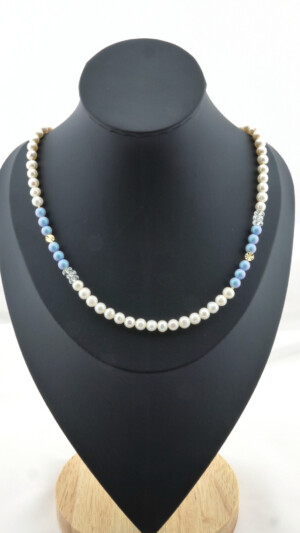 Choker met ronde parels